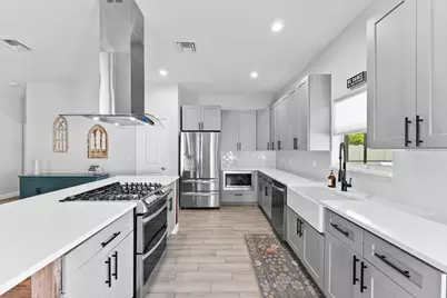 902 NW 9th Avenue, Boynton Beach, FL 33426 - Photo 14