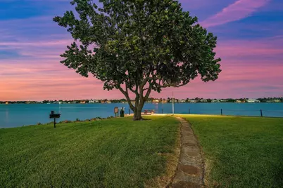 103 Yacht Club Way #104, Hypoluxo, FL 33462 - Photo 6