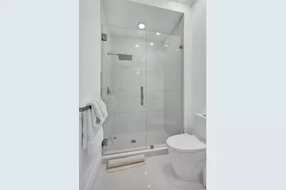 213 Via Palacio, Palm Beach Gardens, FL 33418 - Photo 76