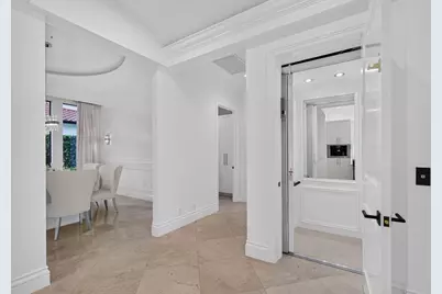 213 Via Palacio, Palm Beach Gardens, FL 33418 - Photo 8