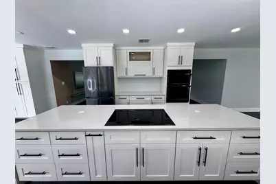 410 SW 55th Terrace, Plantation, FL 33317 - Photo 8