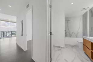 1400 Biscayne Blvd, Miami, FL 33132 - Photo 2