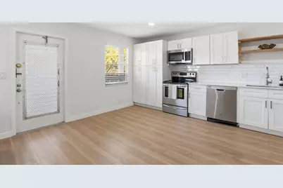 2005 Newport G, Deerfield Beach, FL 33442 - Photo 2