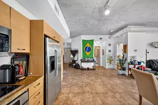 2275 Biscayne Blvd, Miami, FL 33137 - Photo 10