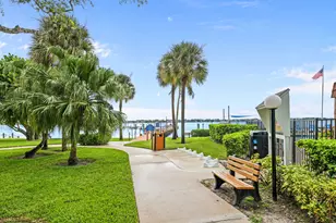 825 Center St, Jupiter, FL 33458 - Photo 44