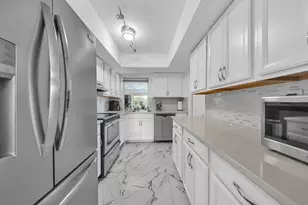 6851 SW 7th Pl, North Lauderdale, FL 33068 - Photo 10