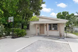 216 NW 12th Ct, Pompano Beach, FL 33060 - Photo 1