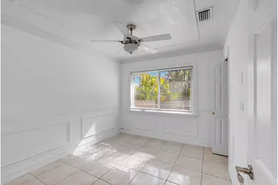 242 W 19th Street, Hialeah, FL 33010 - Photo 12