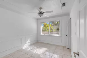 242 W 19th St, Hialeah, FL 33010 - Photo 12