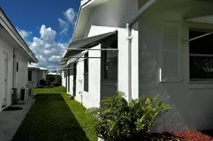 7009 NW 66th Terrace, Tamarac, FL 33321 - Photo 6