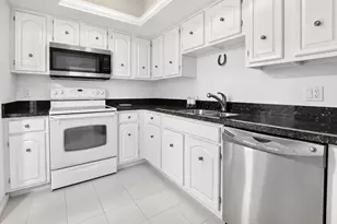 6845 Willow Wood Dr, Boca Raton, FL 33434 - Photo 12