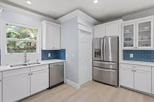 360 Gregory Rd, West Palm Beach, FL 33405 - Photo 4