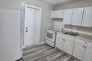 1025 W 13th St, West Palm Beach, FL 33401 - Photo 10