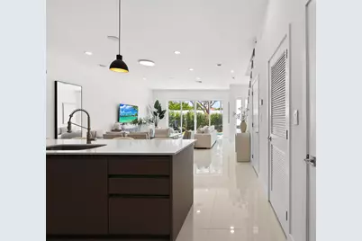 1807 NE 13 Street #1807, Fort Lauderdale, FL 33304 - Photo 2