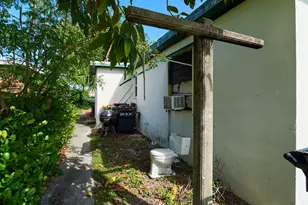 1114 7th Ave N, Lake Worth Beach, FL 33460 - Photo 10