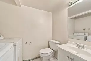 4221 NW 19th St, Lauderhill, FL 33313 - Photo 14