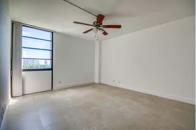 20400 W Country Club Drive #809, Aventura, FL 33180 - Photo 12