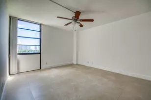 20400 W Country Club Dr, Aventura, FL 33180 - Photo 12