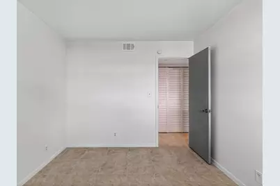 117 Lake Emerald Drive #408, Oakland Park, FL 33309 - Photo 18