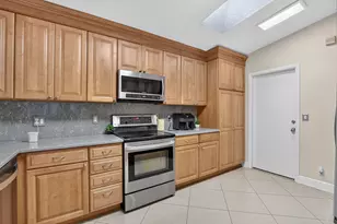 10356 Sunstream Ln, Boca Raton, FL 33428 - Photo 14