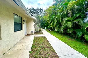 5050 Sanctuary Way, West Palm Beach, FL 33417 - Photo 10