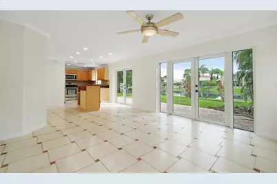 2203 SW 134th Avenue, Miramar, FL 33027 - Photo 8