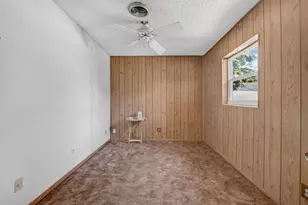 921 SE Flamingo Ave, Stuart, FL 34996 - Photo 10