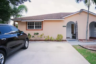 1425 Riverside Circle, Wellington, FL 33414 - Photo 1