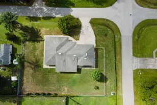 601 Antigua St NE, Palm Bay, FL 32907 - Photo 8