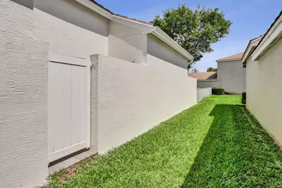106 Hamilton Terrace, Royal Palm Beach, FL 33414 - Photo 12