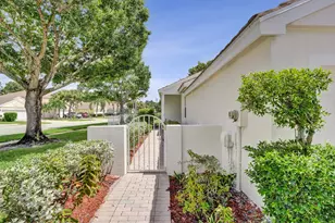 106 Hamilton Terrace, Royal Palm Beach, FL 33414 - Photo 2