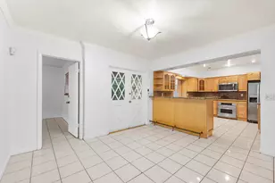 117 SW 4 Ave, Hallandale Beach, FL 33009 - Photo 4