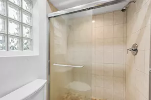 117 SW 4 Ave, Hallandale Beach, FL 33009 - Photo 12