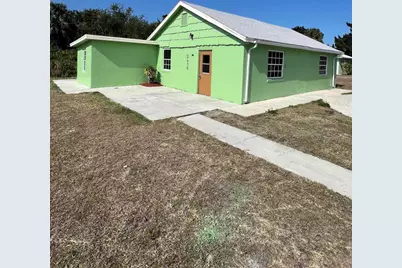 2410 San Marcos Avenue, Fort Pierce, FL 34946 - Photo 1