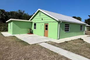 2410 San Marcos Ave, Fort Pierce, FL 34946 - Photo 1