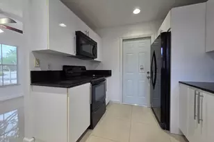533 NW 47th Ave, Coconut Creek, FL 33063 - Photo 8