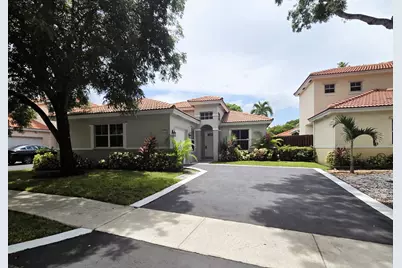 533 NW 47th Avenue, Coconut Creek, FL 33063 - Photo 2