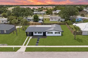 375 Manly Ave, Sebastian, FL 32958 - Photo 2