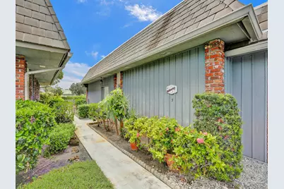 340 Orange Tree Drive #3, Atlantis, FL 33462 - Photo 4