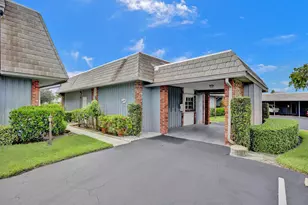 340 Orange Tree Dr, Atlantis, FL 33462 - Photo 2