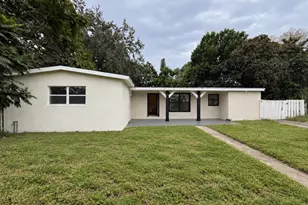 180 SE Serenata Ct, Port Saint Lucie, FL 34983 - Photo 1