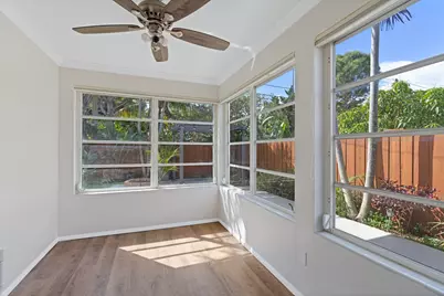 215 Columbia Drive, Lake Worth Beach, FL 33460 - Photo 10