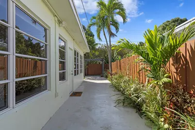 215 Columbia Drive, Lake Worth Beach, FL 33460 - Photo 20