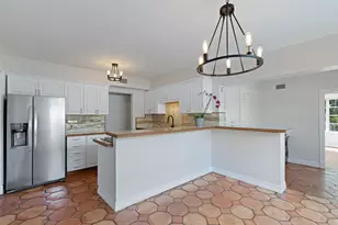 215 Columbia Dr, Lake Worth Beach, FL 33460 - Photo 4