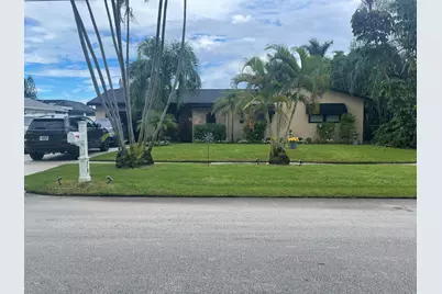 79 Oregon Lane, Boca Raton, FL 33487 - Photo 1