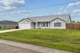 791 SW Hillsboro Cir, Port Saint Lucie, FL 34953 - Photo 2