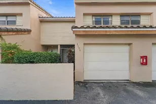 8690 NW 40th St, Coral Springs, FL 33065 - Photo 1