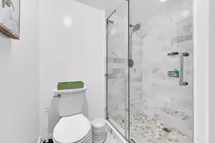 3826 Whitehall Dr, West Palm Beach, FL 33401 - Photo 8