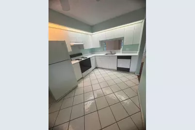 12650 SW 15th Street #313F, Pembroke Pines, FL 33027 - Photo 4