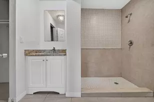 913 SE 10th St, Stuart, FL 34994 - Photo 20